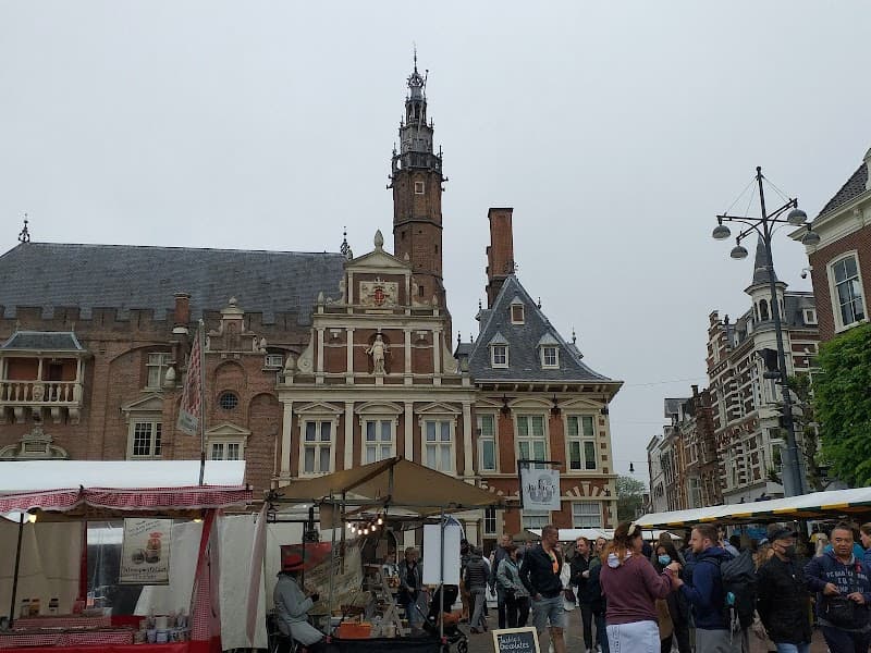Paasmarkt op de Grote Markt