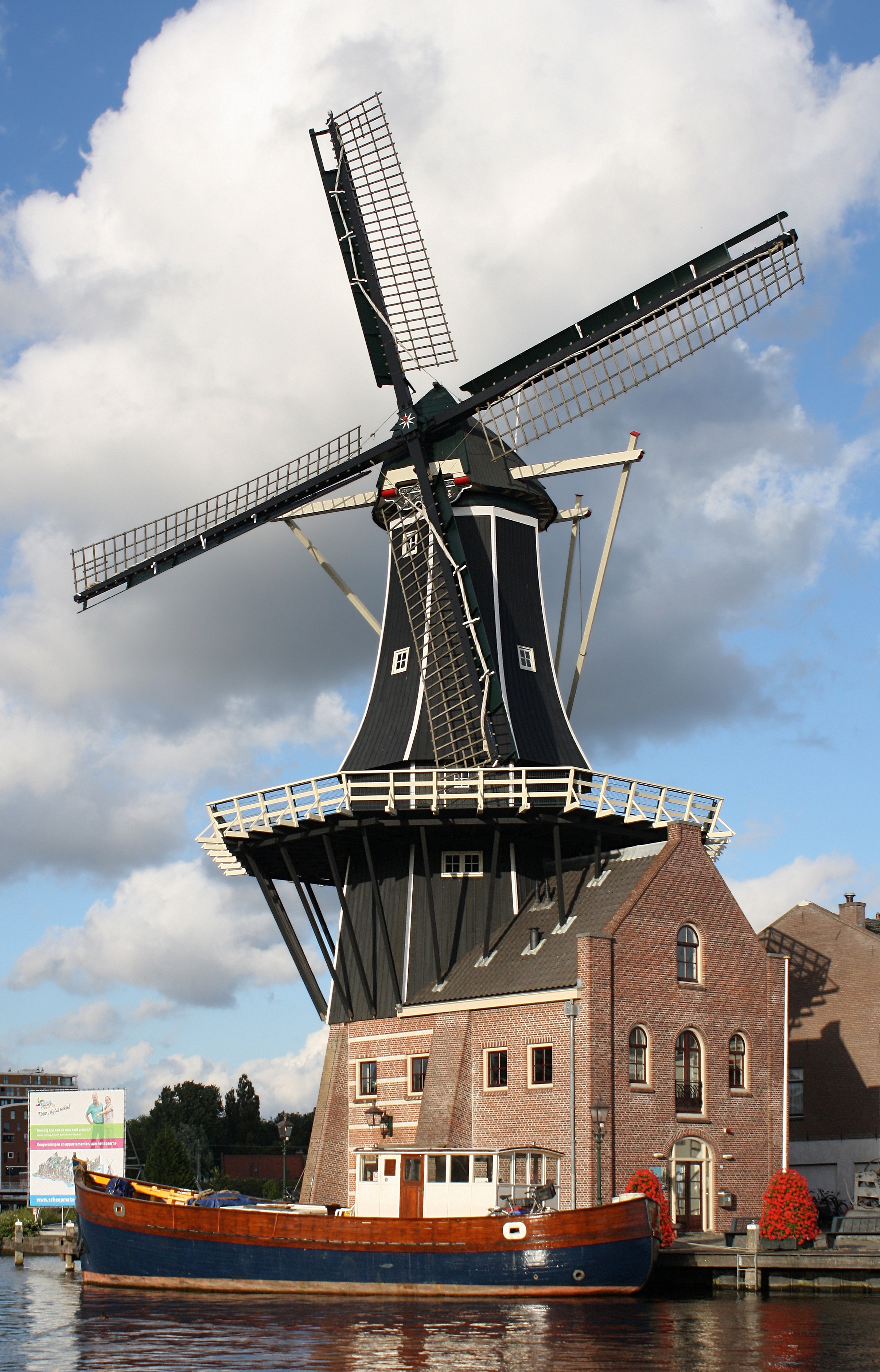 Molen de Adriaan